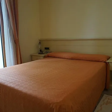 Ξενοδοχείο Stella 2000